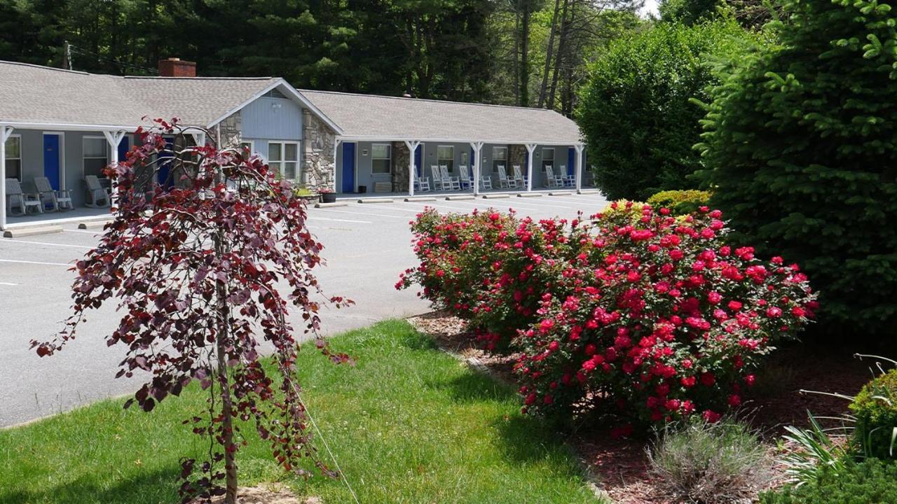 Meadowlark Motel With Restaurant & Bar Maggie Valley Esterno foto