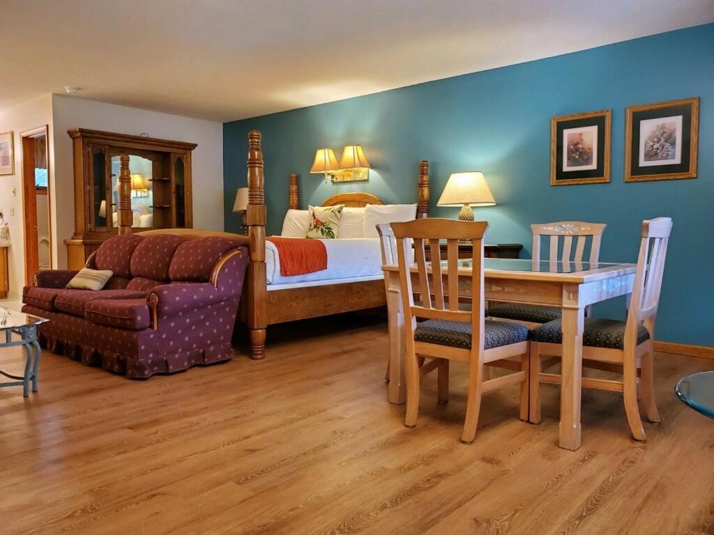 Meadowlark Motel With Restaurant & Bar Maggie Valley Esterno foto