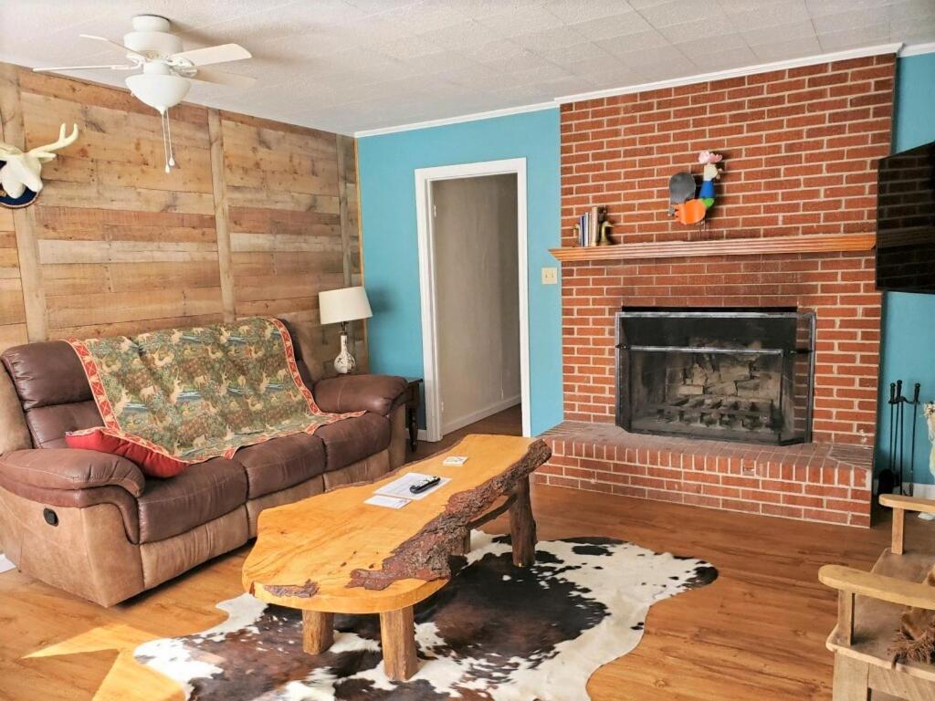 Meadowlark Motel With Restaurant & Bar Maggie Valley Esterno foto