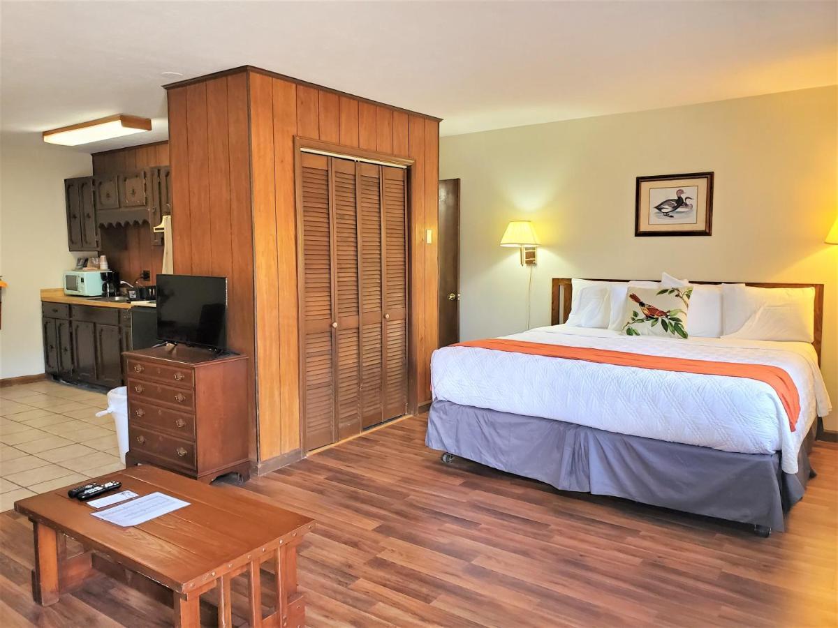 Meadowlark Motel With Restaurant & Bar Maggie Valley Esterno foto