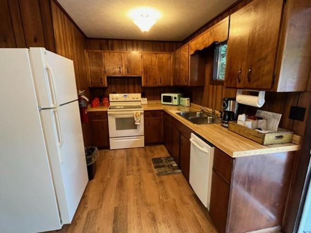 Meadowlark Motel With Restaurant & Bar Maggie Valley Esterno foto