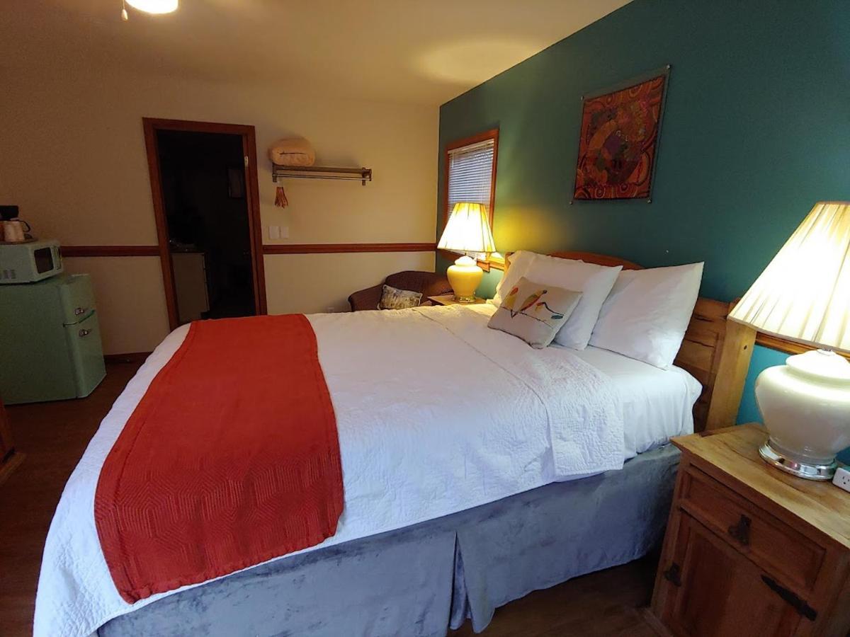 Meadowlark Motel With Restaurant & Bar Maggie Valley Esterno foto