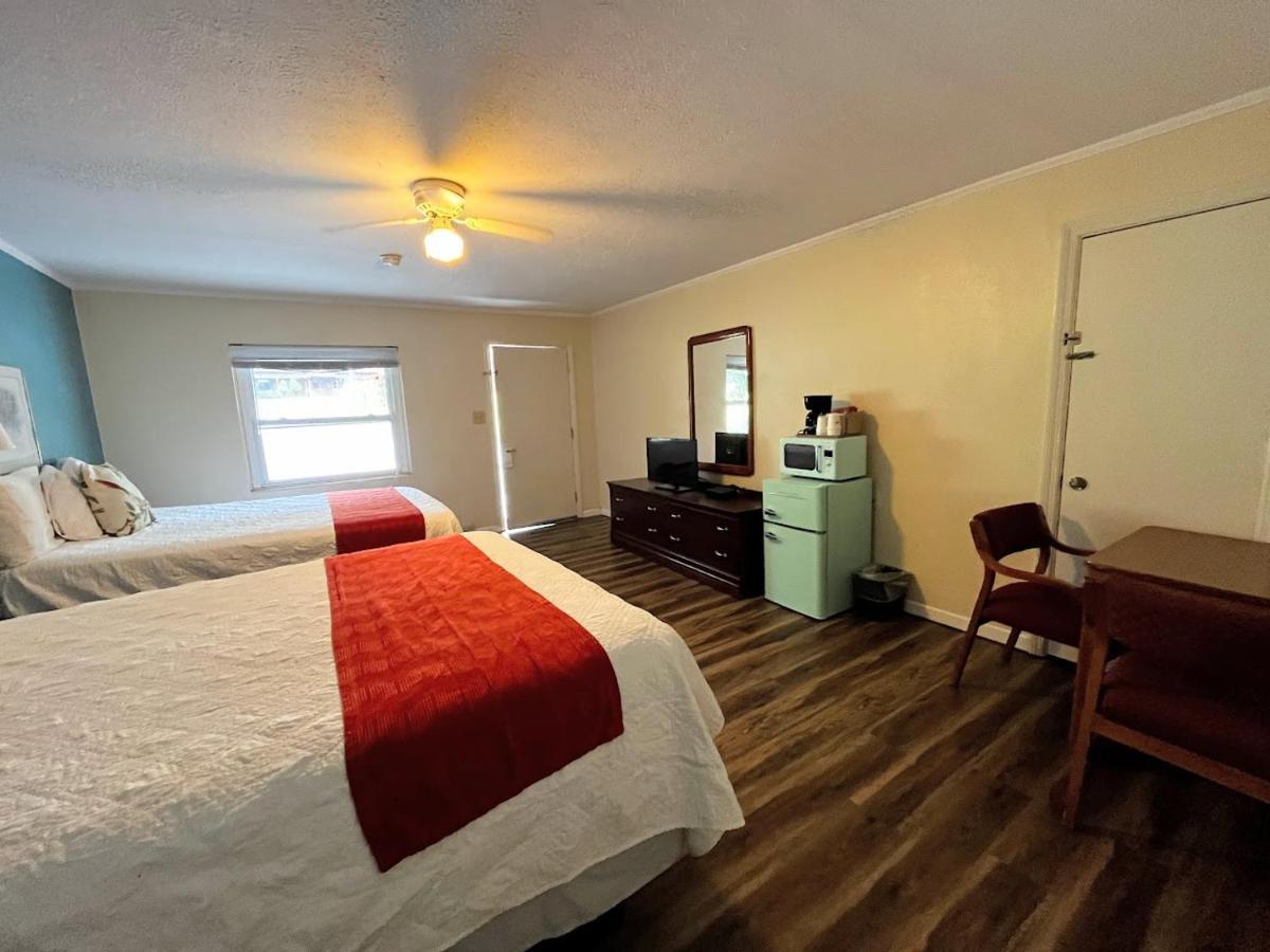 Meadowlark Motel With Restaurant & Bar Maggie Valley Esterno foto